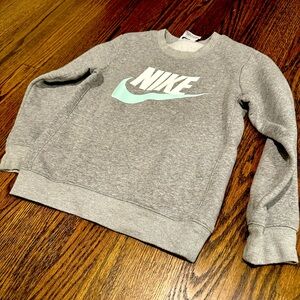 Boys Nike crewneck sweatshirt | grey | size 6-7